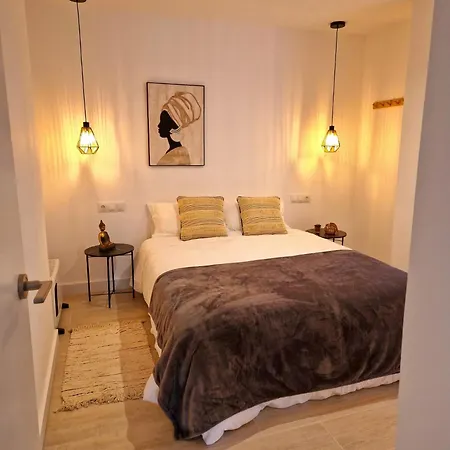 A Dos Pasos De La Playa * 貝尼多姆